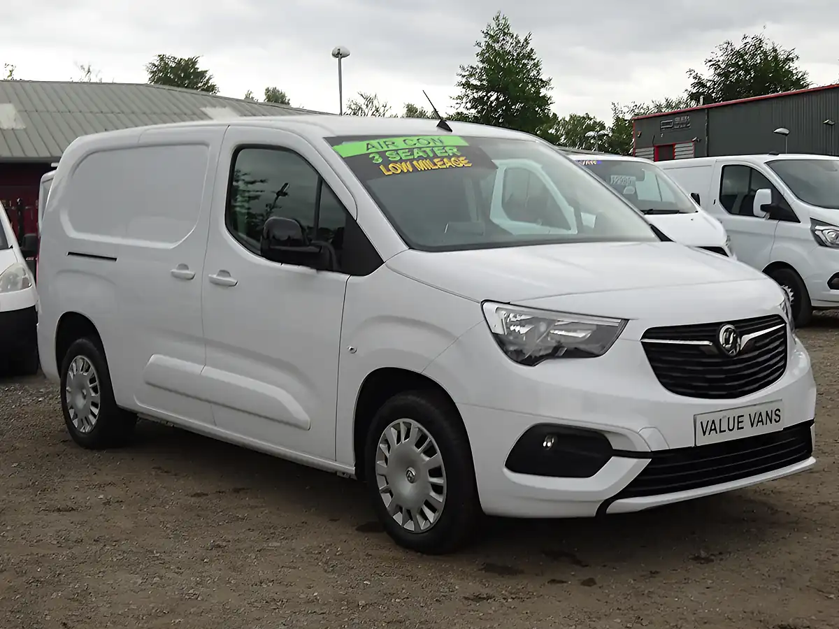 Used 2023 Vauxhall Combo Cargo Pro L2 H1 (lwb) White - Interior and Exterior details 6