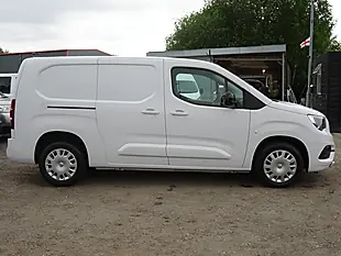 Used 2023 Vauxhall Combo Cargo Pro L2 H1 (lwb) White - Interior and Exterior details 13