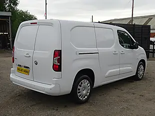 Used 2023 Vauxhall Combo Cargo Pro L2 H1 (lwb) White - Interior and Exterior details 16