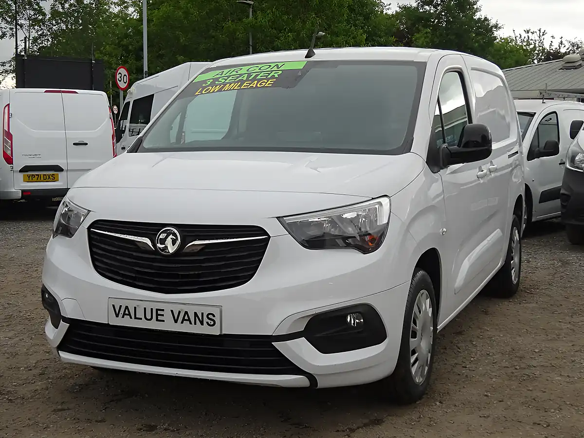 Used 2023 Vauxhall Combo Cargo Pro L2 H1 (lwb) White - Interior and Exterior details 5