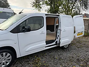Used 2023 Vauxhall Combo Cargo Pro L2 H1 (lwb) White - Interior and Exterior details 13