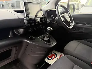 Used 2023 Vauxhall Combo Cargo Pro L2 H1 (lwb) White - Interior and Exterior details 20