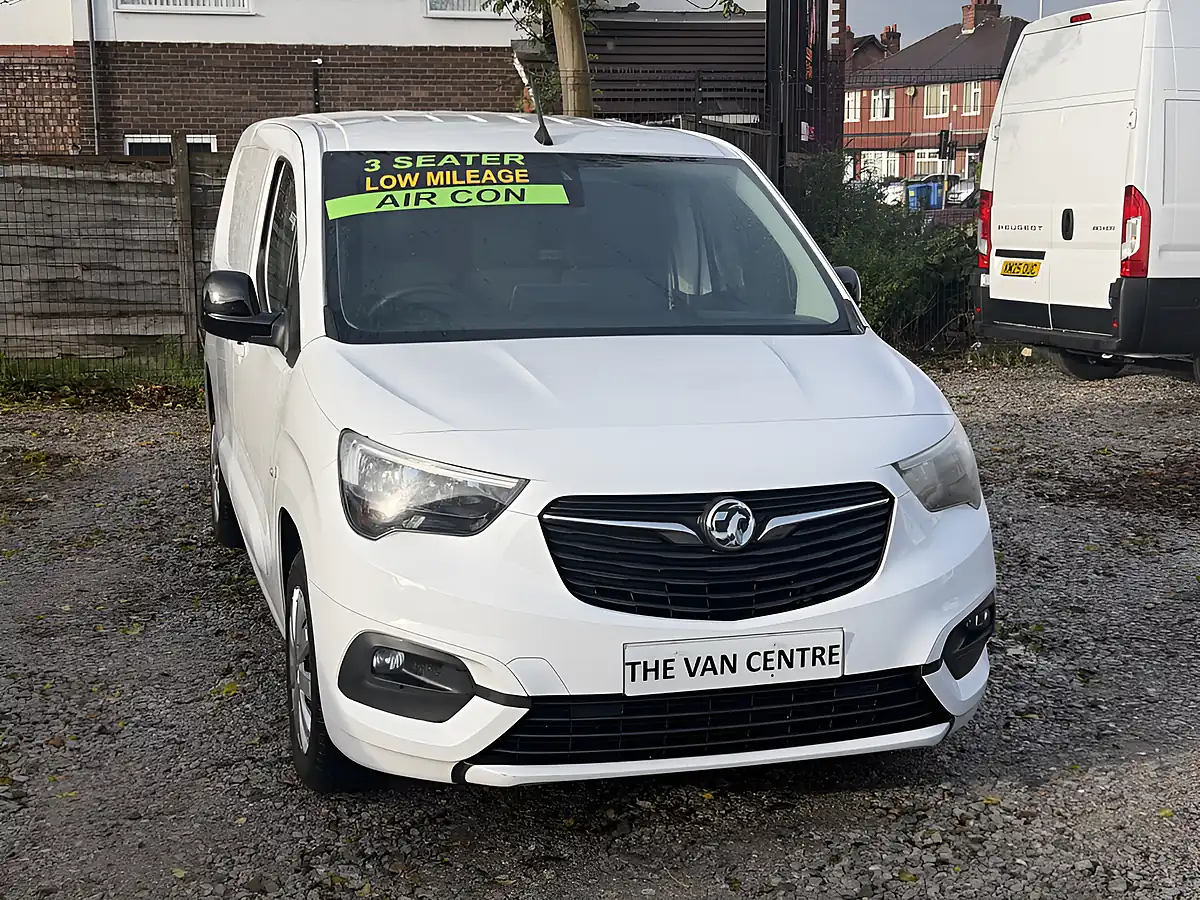 Used 2023 Vauxhall Combo Cargo Pro L2 H1 (lwb) White - Interior and Exterior details 5