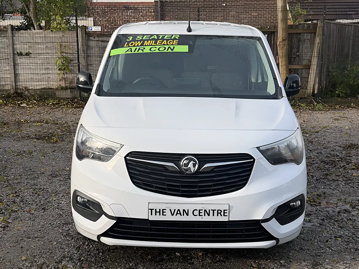 Used 2023 Vauxhall Combo Cargo Pro L2 H1 (lwb) White - Interior and Exterior details 6