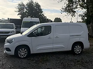 Used 2023 Vauxhall Combo Cargo Pro L2 H1 (lwb) White - Interior and Exterior details 7