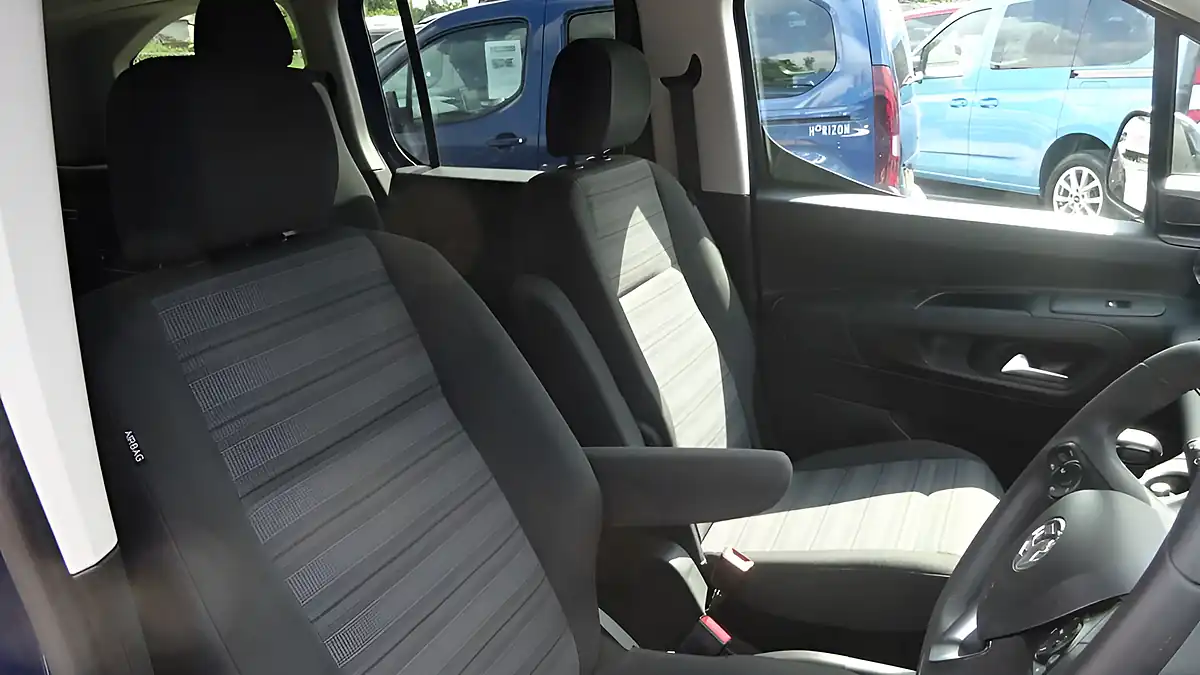 Used 2023 Vauxhall Combo Life Xl Wheelchair Access Blue - Interior and Exterior details 12