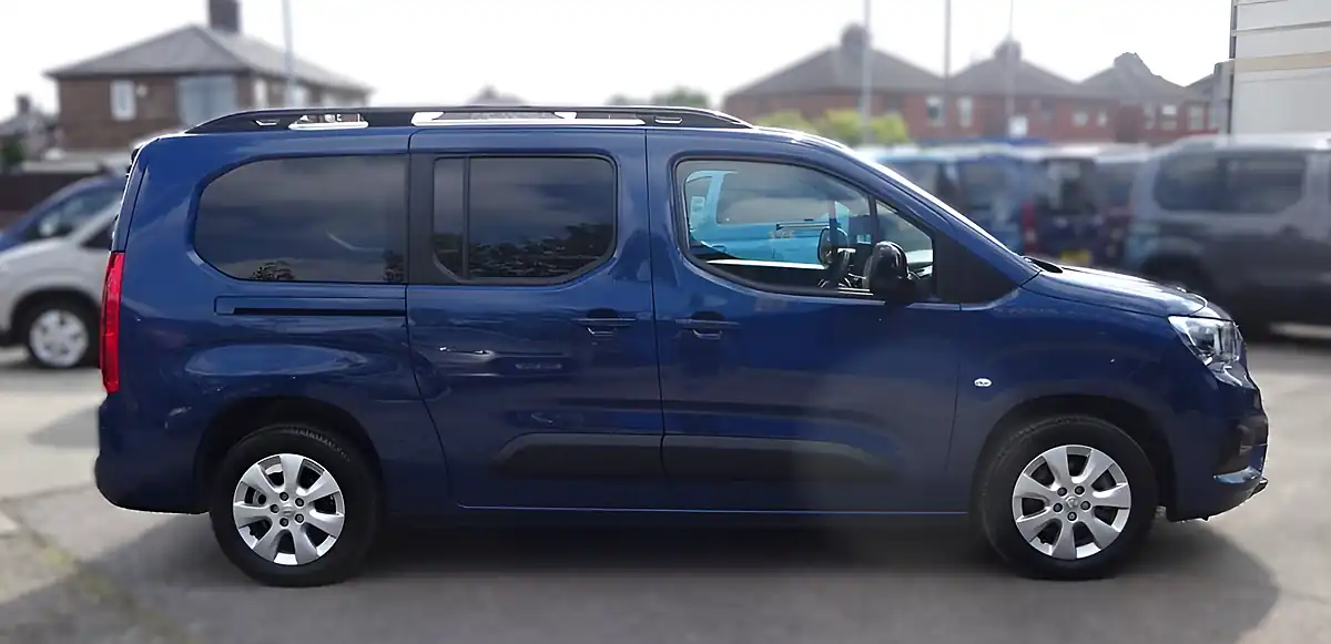Used 2023 Vauxhall Combo Life Xl Wheelchair Access Blue - Interior and Exterior details 15