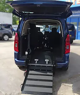 Used 2023 Vauxhall Combo Life Xl Wheelchair Access Blue - Interior and Exterior details 8