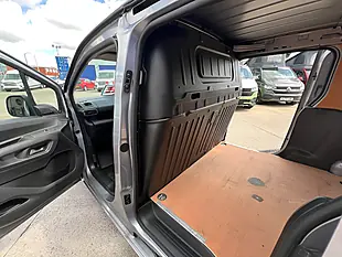 Used 2023 Vauxhall Combo Prime Grey Artense - Interior and Exterior details 12