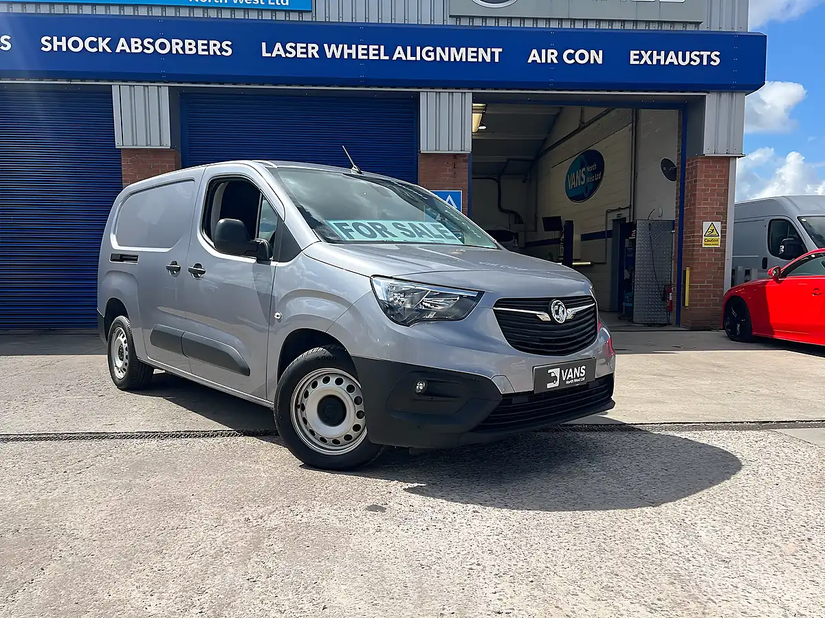 Used 2023 Vauxhall Combo Prime Grey Artense - Interior and Exterior details 2