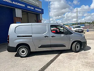 Used 2023 Vauxhall Combo Prime Grey Artense - Interior and Exterior details 4