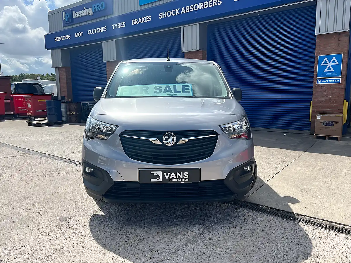 Used 2023 Vauxhall Combo Prime Grey Artense - Interior and Exterior details 5