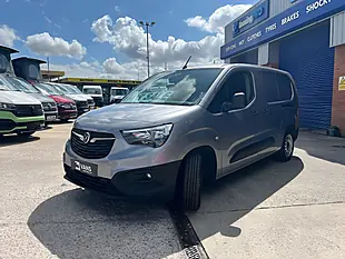 Used 2023 Vauxhall Combo Prime Grey Artense - Interior and Exterior details 6