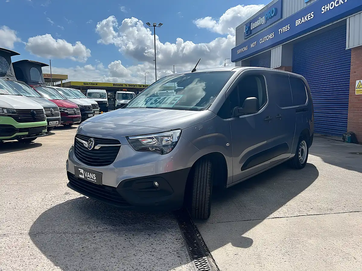 Used 2023 Vauxhall Combo Prime Grey Artense - Interior and Exterior details 6