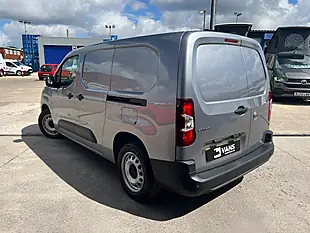 Used 2023 Vauxhall Combo Prime Grey Artense - Interior and Exterior details 9