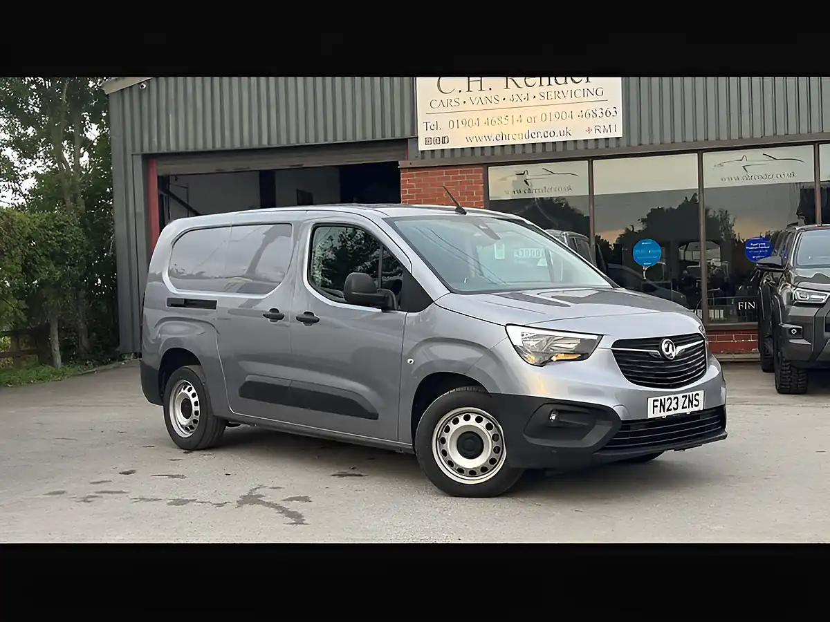 Used 2023 Vauxhall Combo Prime Grey Artense - Interior and Exterior details 10