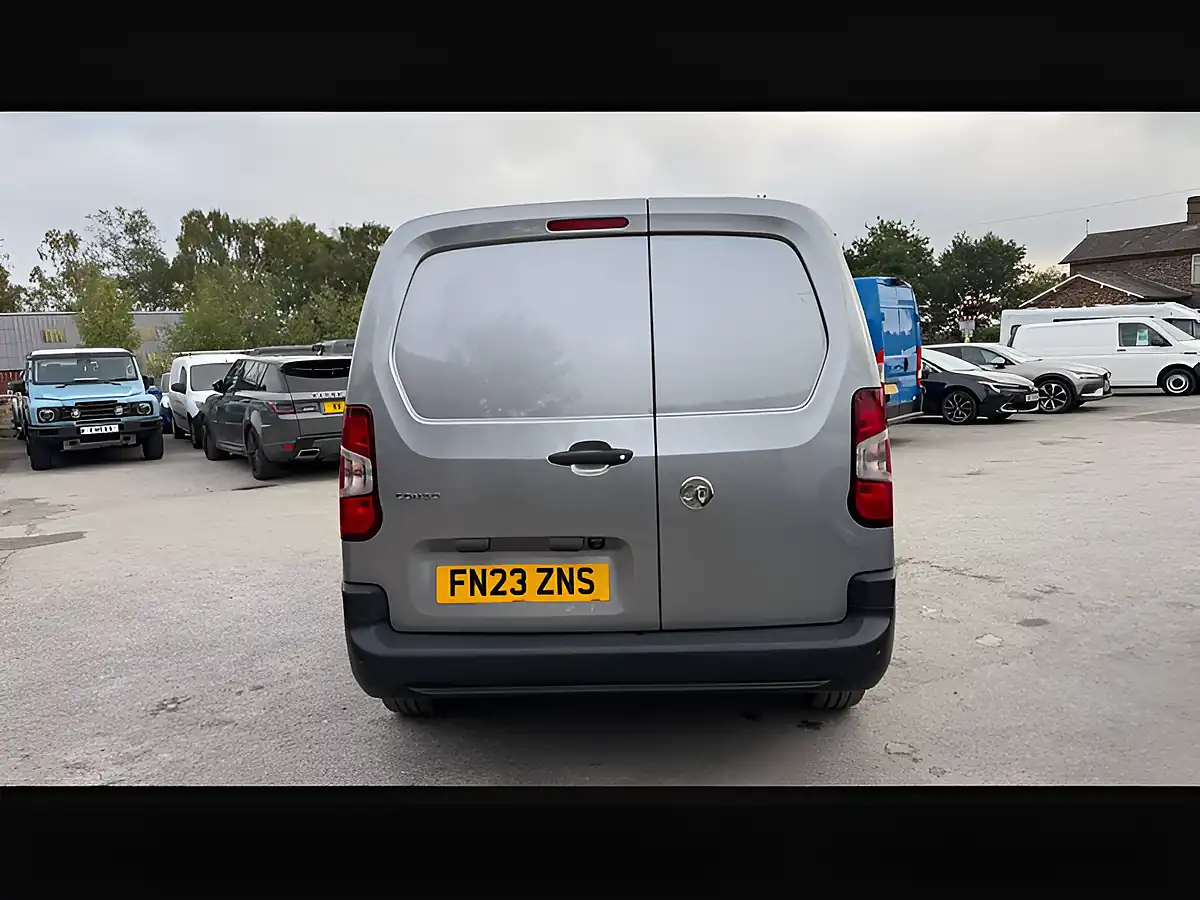Used 2023 Vauxhall Combo Prime Grey Artense - Interior and Exterior details 14