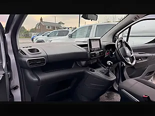 Used 2023 Vauxhall Combo Prime Grey Artense - Interior and Exterior details 17