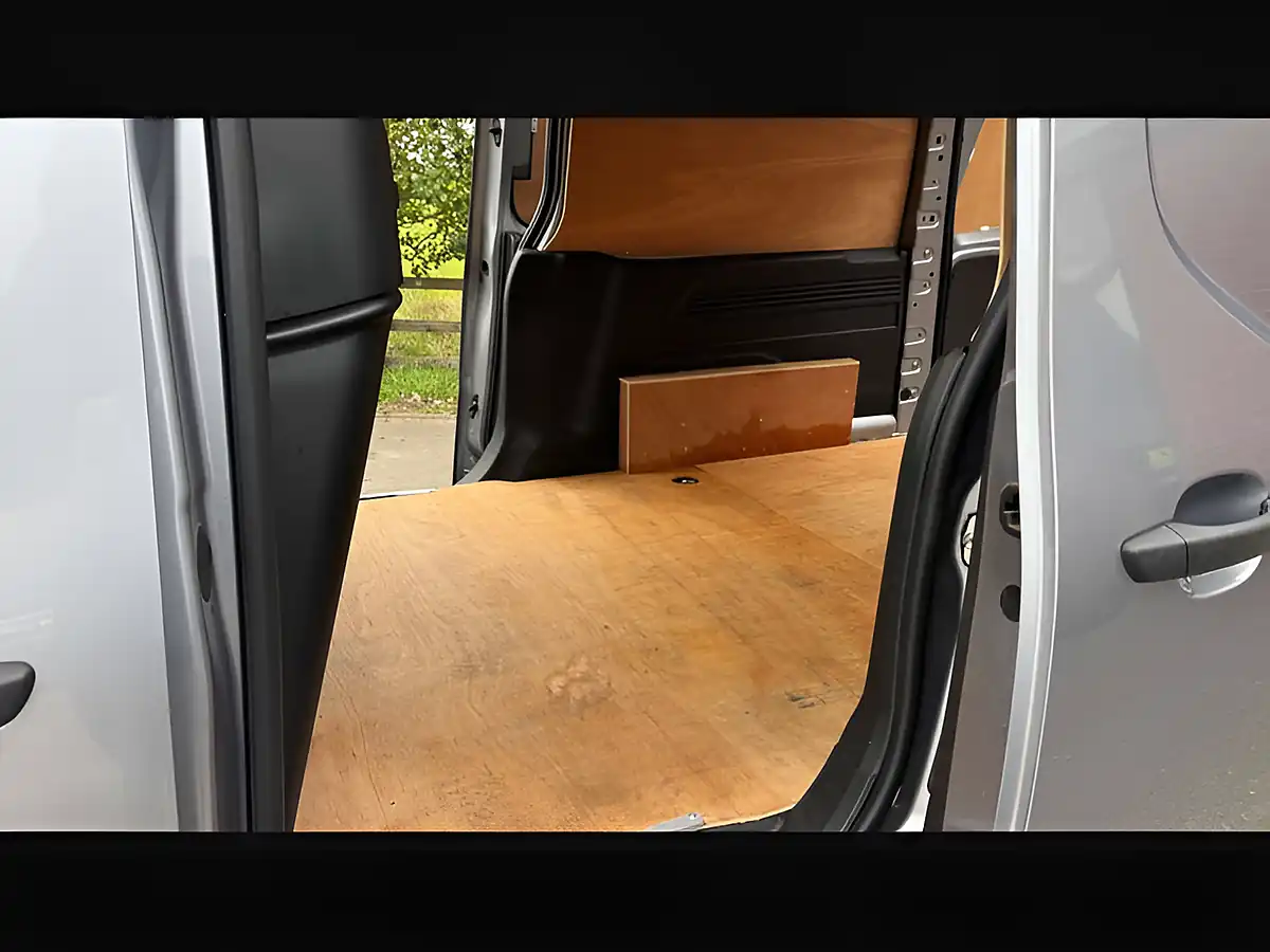 Used 2023 Vauxhall Combo Prime Grey Artense - Interior and Exterior details 19