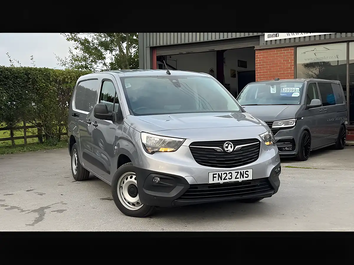 Used 2023 Vauxhall Combo Prime Grey Artense - Interior and Exterior details 2