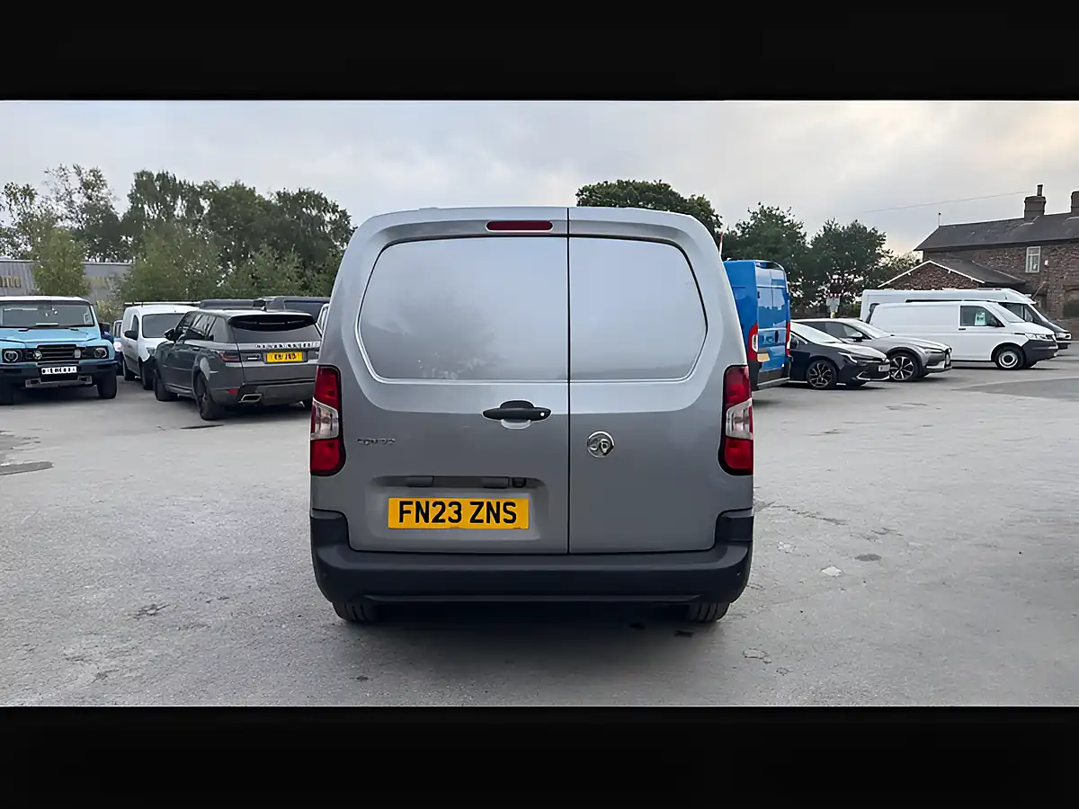 Used 2023 Vauxhall Combo Prime Grey Artense - Interior and Exterior details 4