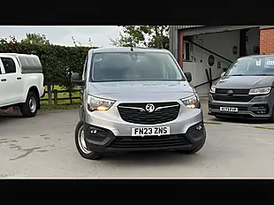 Used 2023 Vauxhall Combo Prime Grey Artense - Interior and Exterior details 9