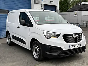 Used 2023 Vauxhall Combo Prime Icy White - Interior and Exterior details 2