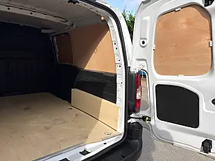 Used 2023 Vauxhall Combo Prime Kaolin White - Interior and Exterior details 17