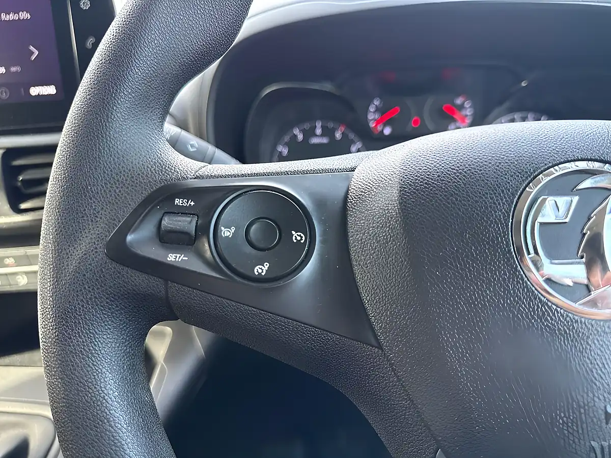Used 2023 Vauxhall Combo Prime Kaolin White - Interior and Exterior details 18