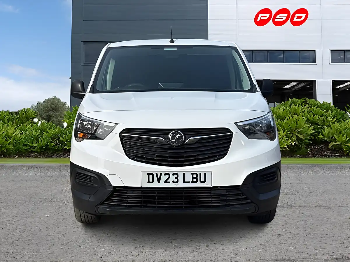 Used 2023 Vauxhall Combo Prime Kaolin White - Interior and Exterior details 3