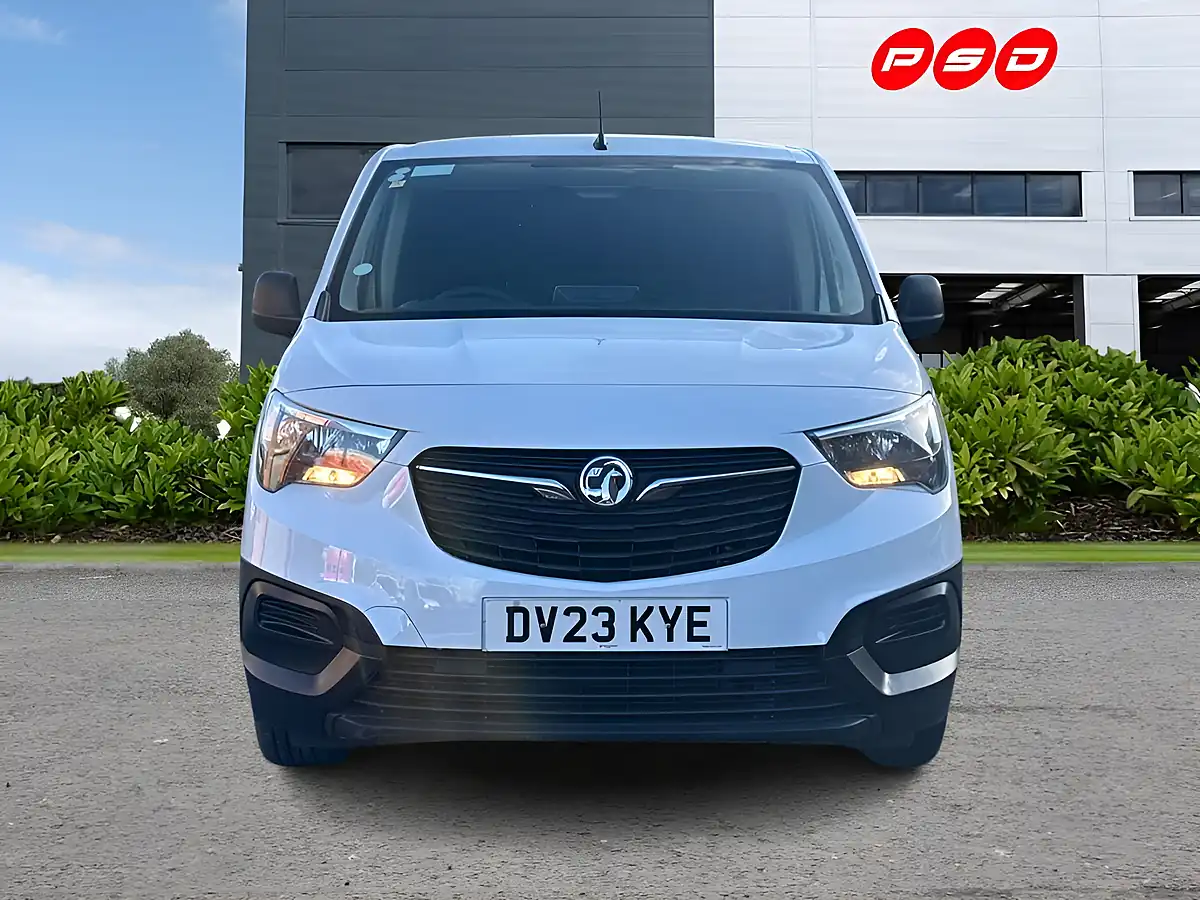 Used 2023 Vauxhall Combo Prime Kaolin White - Interior and Exterior details 3