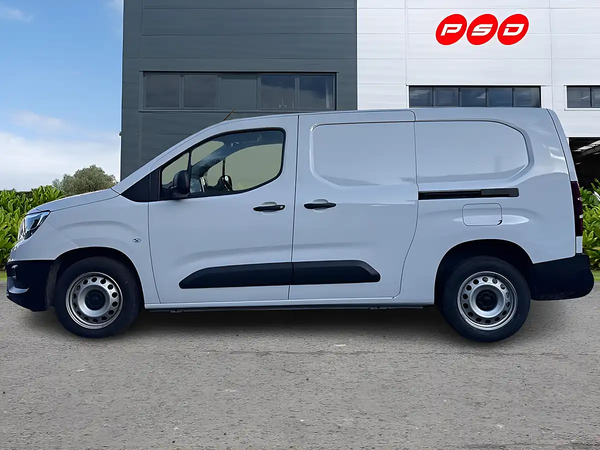 Used 2023 Vauxhall Combo Prime Kaolin White - Interior and Exterior details 5