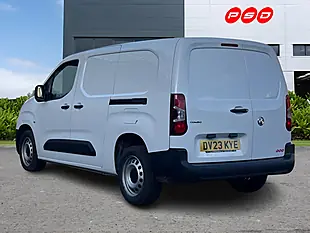 Used 2023 Vauxhall Combo Prime Kaolin White - Interior and Exterior details 6