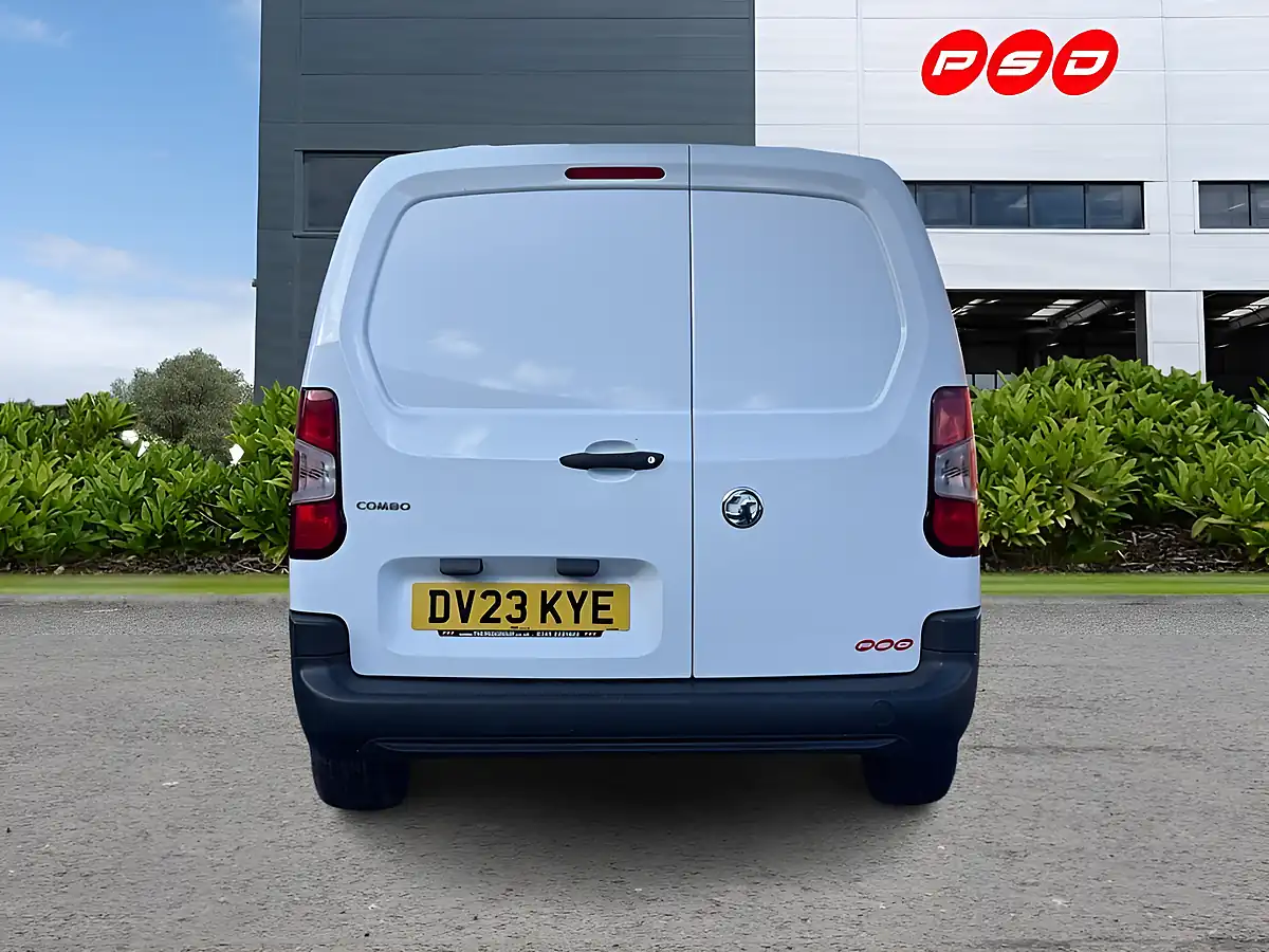Used 2023 Vauxhall Combo Prime Kaolin White - Interior and Exterior details 7