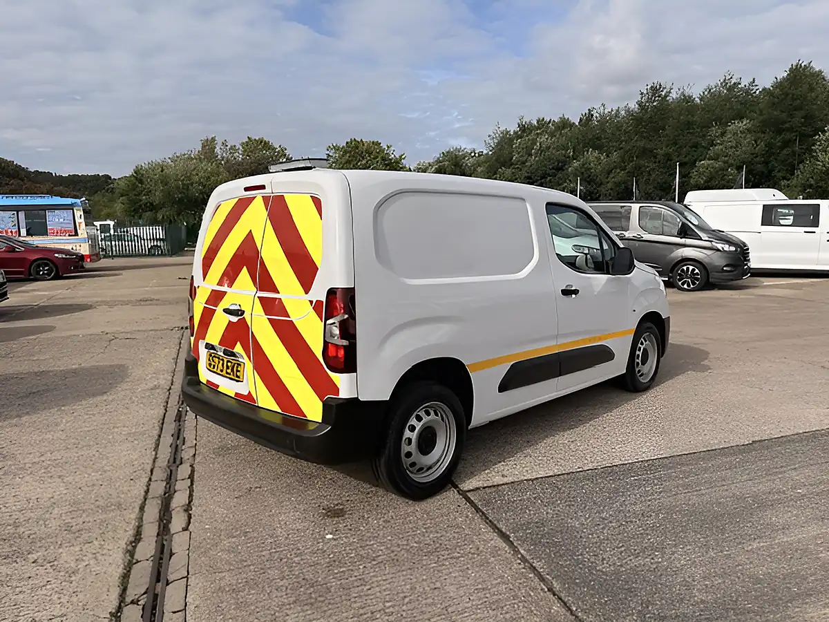 Used 2023 Vauxhall Combo Prime L1 H1 White - Interior and Exterior details 3