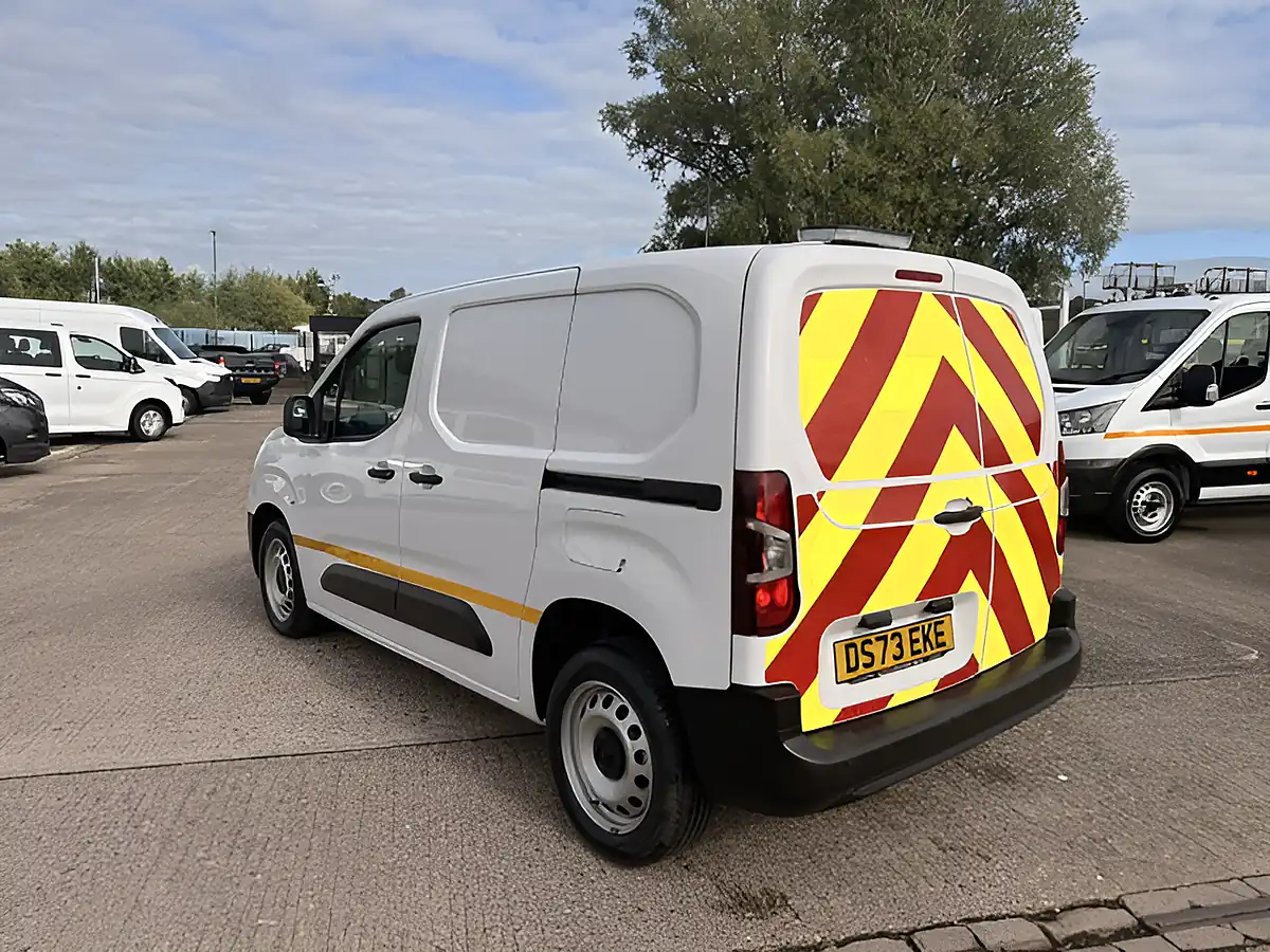 Used 2023 Vauxhall Combo Prime L1 H1 White - Interior and Exterior details 6