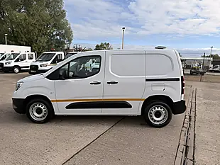 Used 2023 Vauxhall Combo Prime L1 H1 White - Interior and Exterior details 7