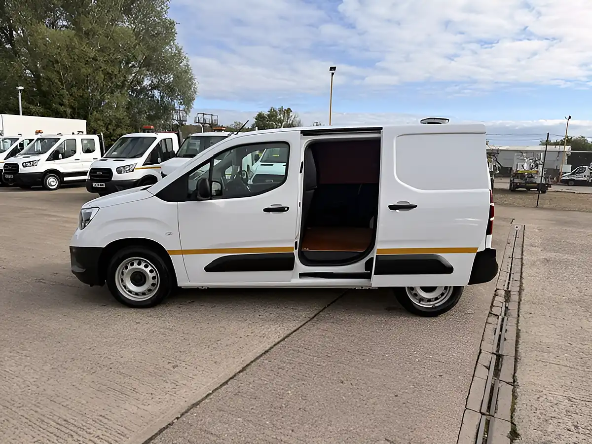 Used 2023 Vauxhall Combo Prime L1 H1 White - Interior and Exterior details 8
