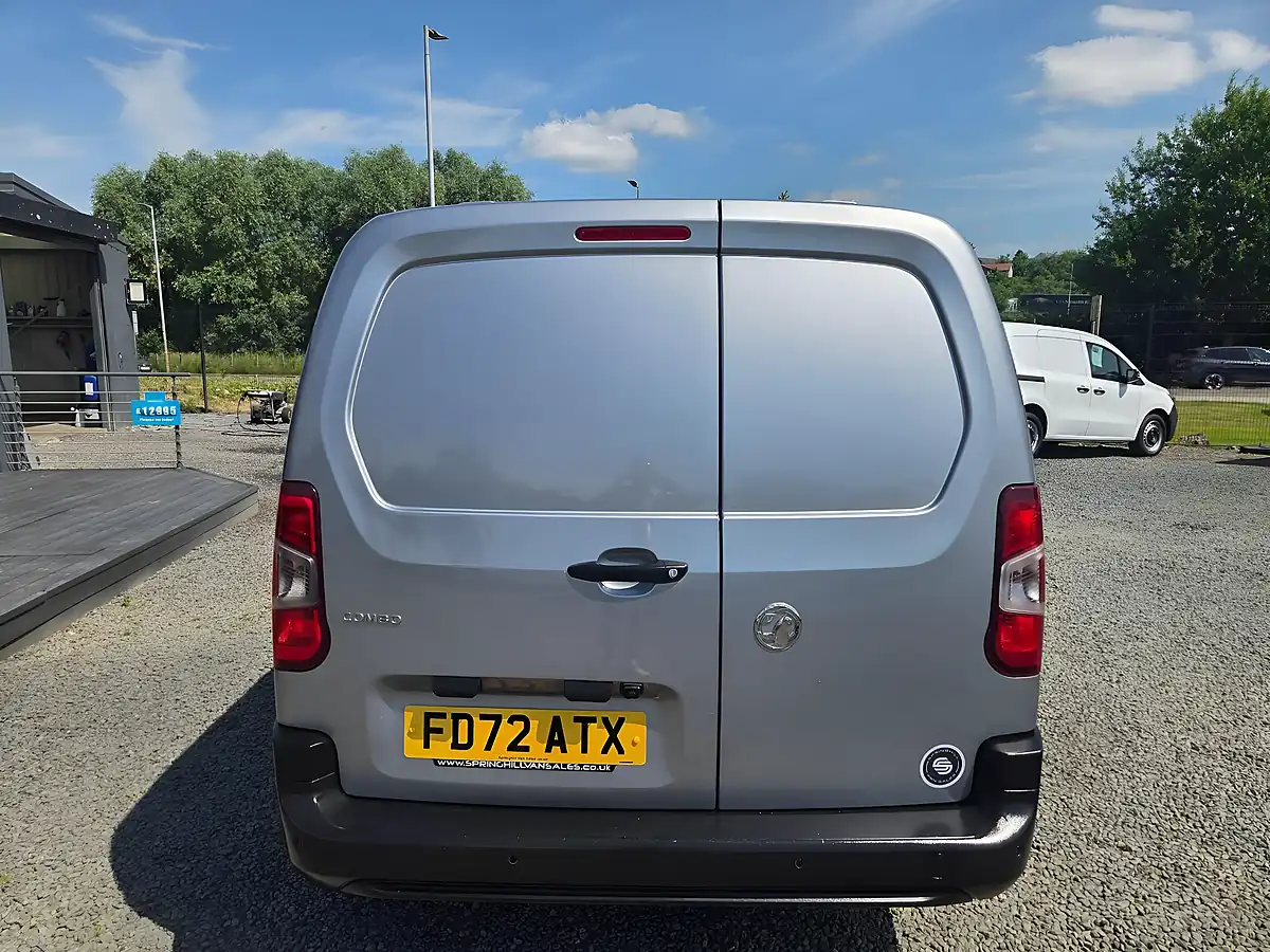 Used 2023 Vauxhall Combo Prime L2 H1 Grey - Interior and Exterior details 13
