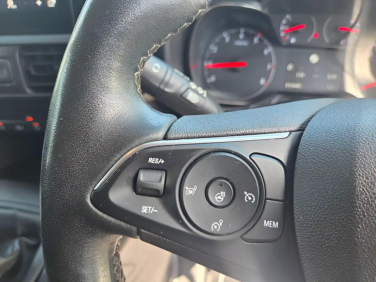 Used 2023 Vauxhall Combo Prime L2 H1 Grey - Interior and Exterior details 17