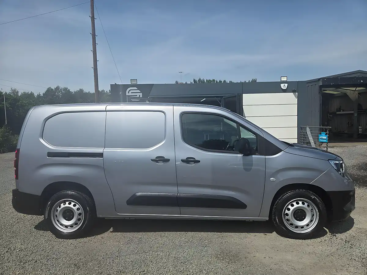 Used 2023 Vauxhall Combo Prime L2 H1 Grey - Interior and Exterior details 3