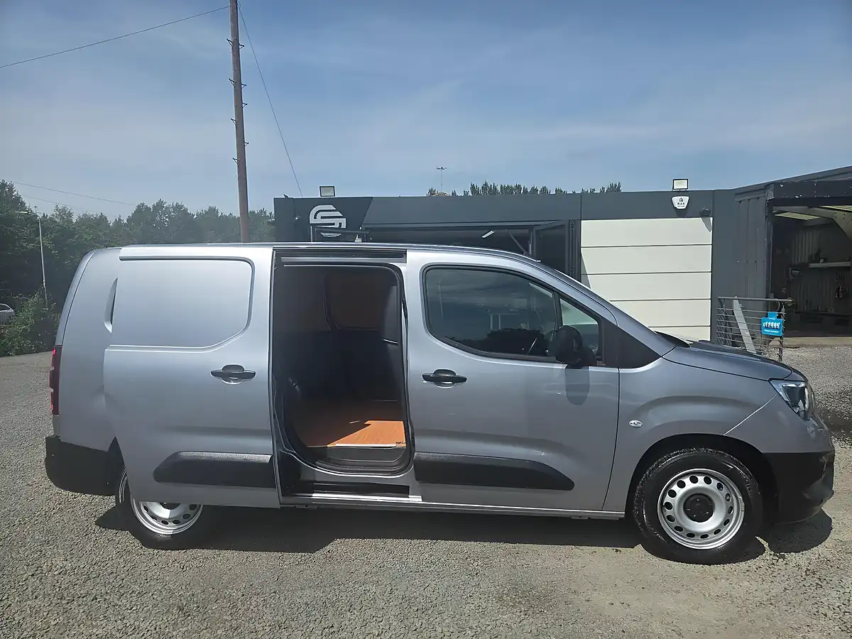 Used 2023 Vauxhall Combo Prime L2 H1 Grey - Interior and Exterior details 4