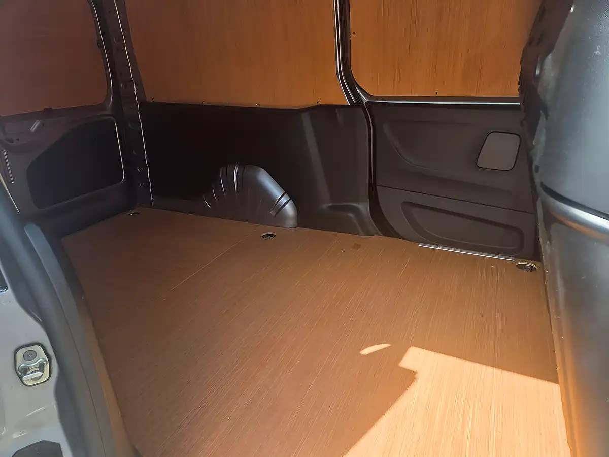 Used 2023 Vauxhall Combo Prime L2 H1 Grey - Interior and Exterior details 5