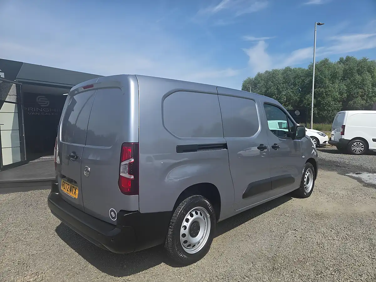 Used 2023 Vauxhall Combo Prime L2 H1 Grey - Interior and Exterior details 8