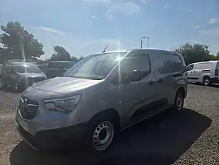 Used 2023 Vauxhall Combo Prime L2 H1 Grey - Interior and Exterior details 9