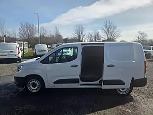 Used 2023 Vauxhall Combo Prime L2 H1 White - Interior and Exterior details 12