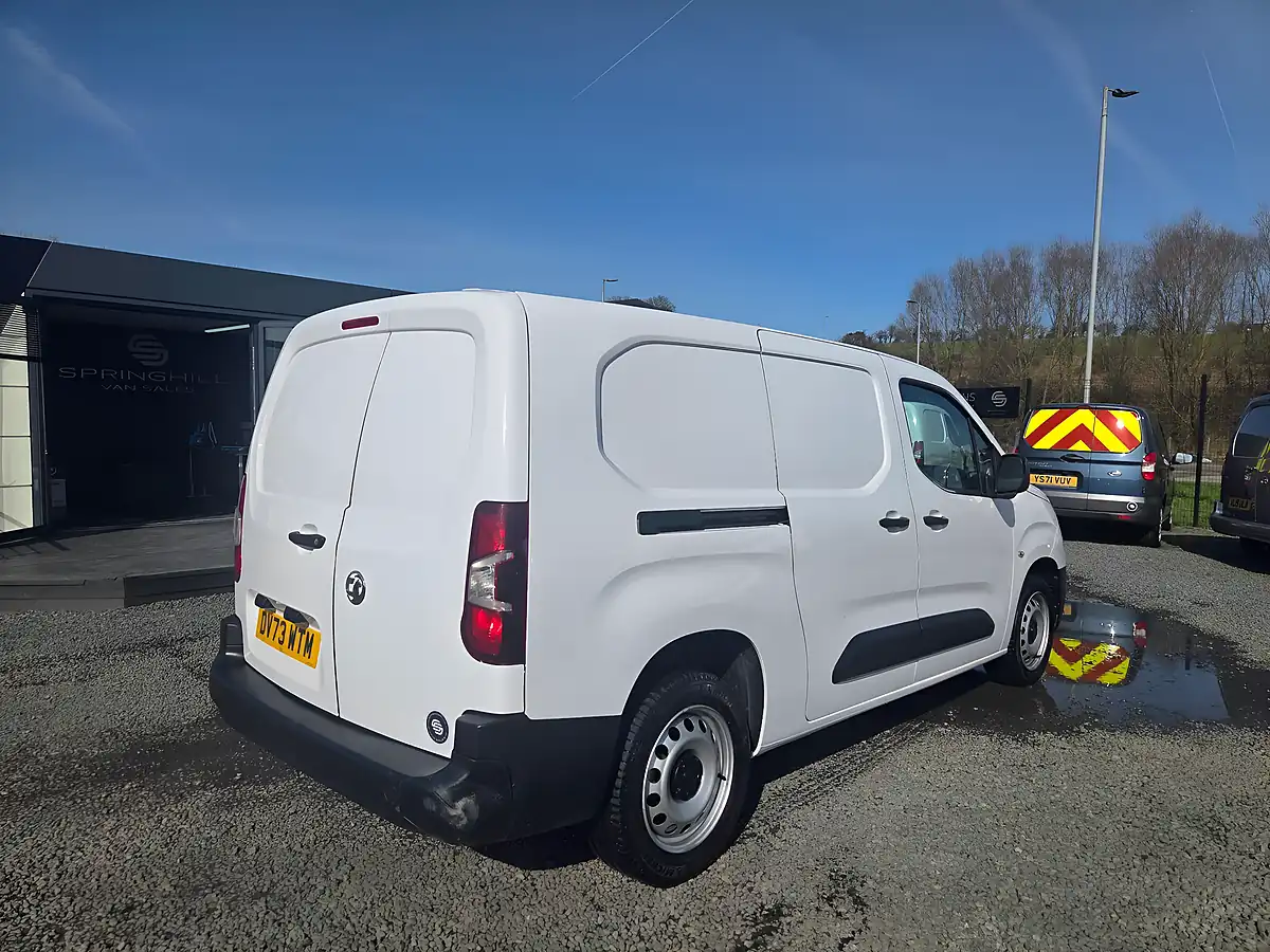 Used 2023 Vauxhall Combo Prime L2 H1 White - Interior and Exterior details 8