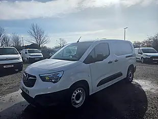 Used 2023 Vauxhall Combo Prime L2 H1 White - Interior and Exterior details 9