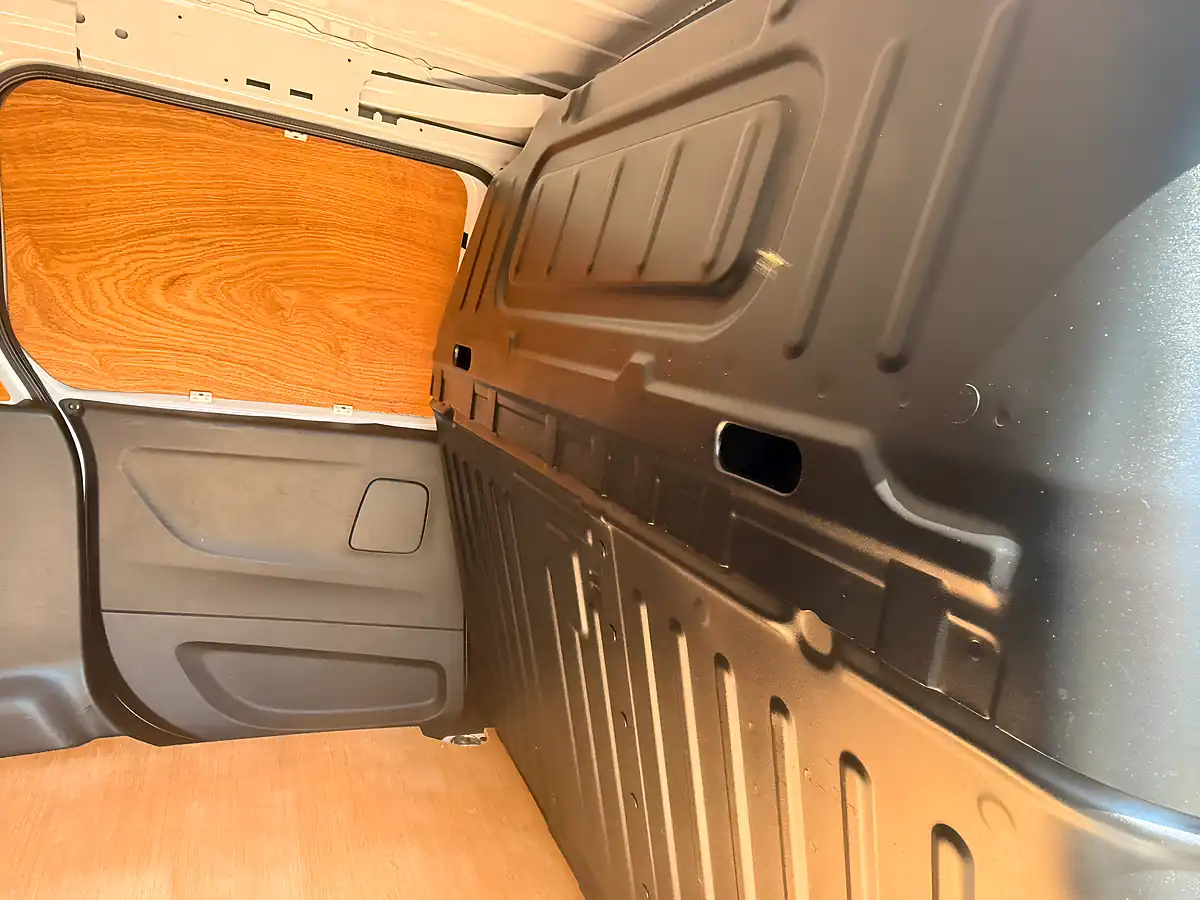 Used 2023 Vauxhall Combo Prime Panel Van White - Interior and Exterior details 10