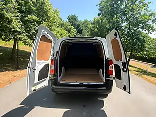 Used 2023 Vauxhall Combo Prime Panel Van White - Interior and Exterior details 7